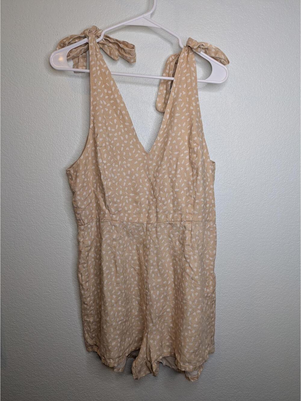 Wish The Label Women's Meet You Playsuit Large Tan White Spotted Linen Romper
